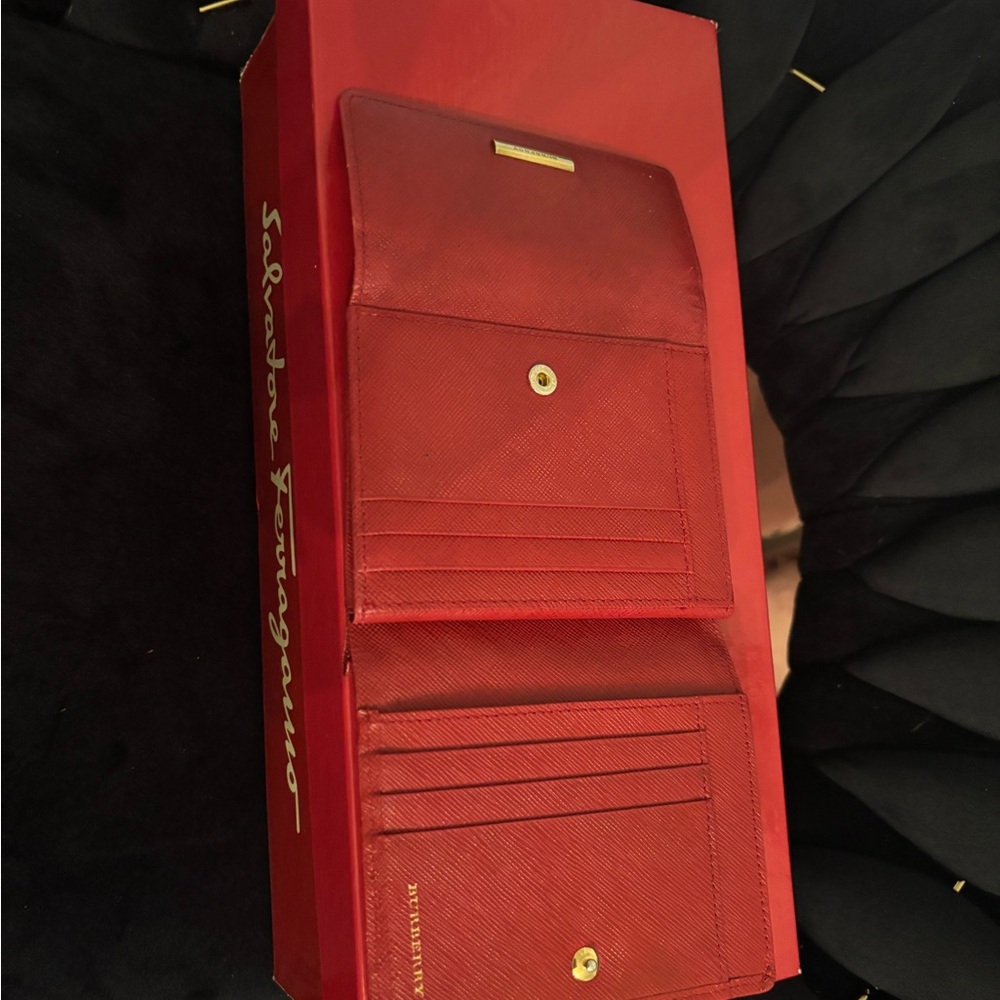 Burberry Red Leather Wallet - Picture 6 of 7